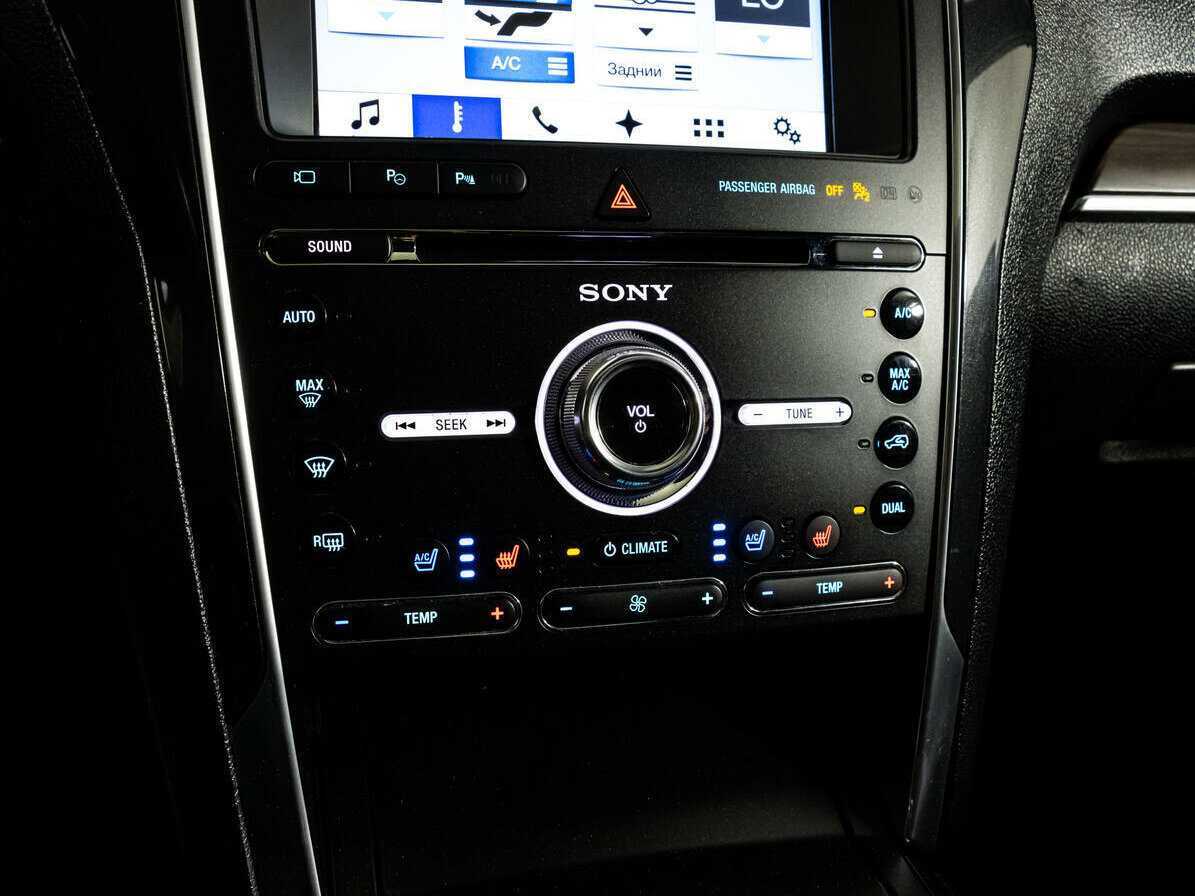 Ford Explorer с пробегом — 2017 год. Фото: #11