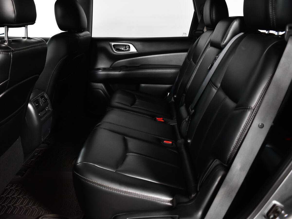 Nissan Pathfinder с пробегом — 2014 год. Фото: #9
