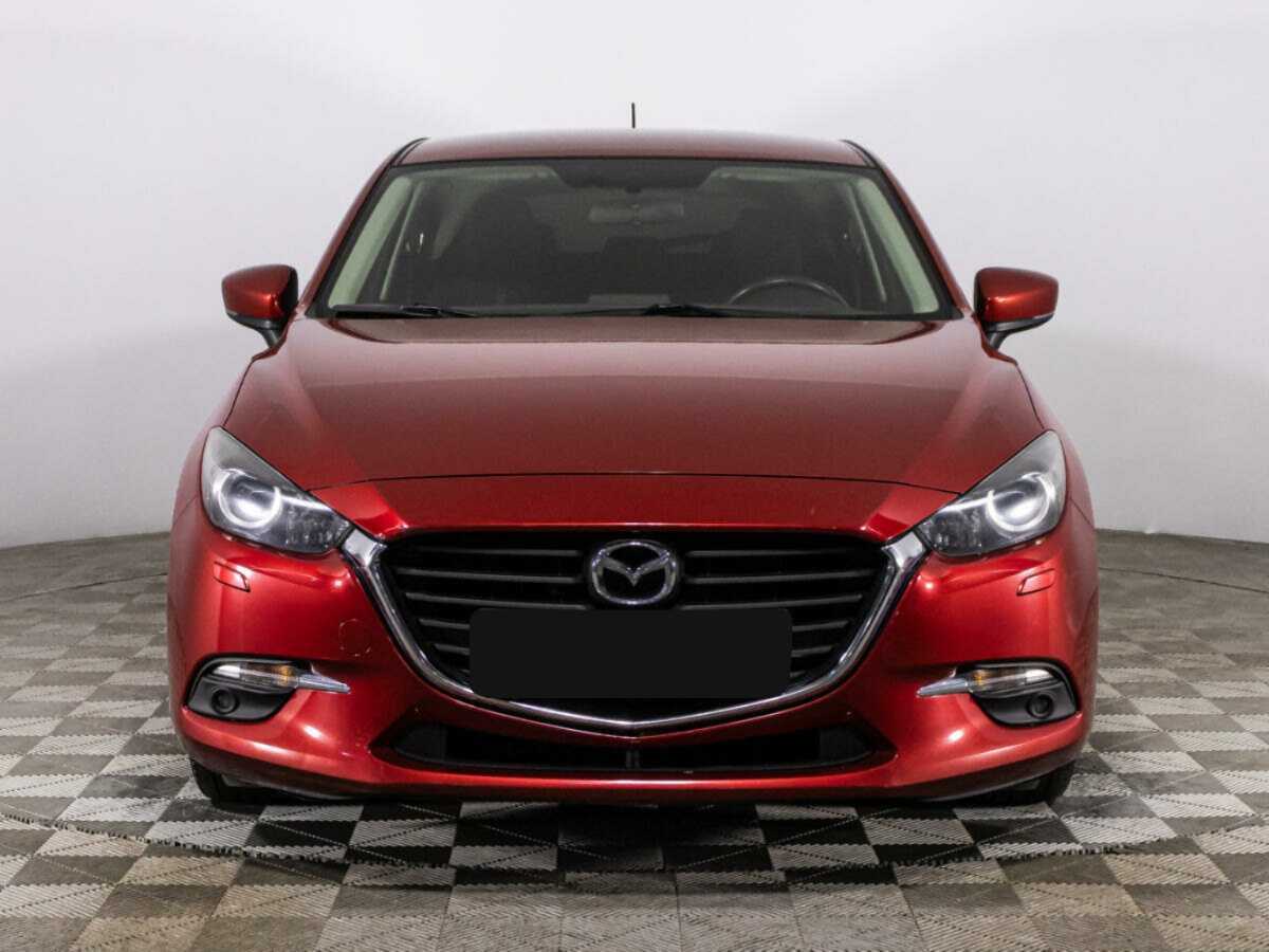 Mazda 3 с пробегом — 2016 год. Фото: #1