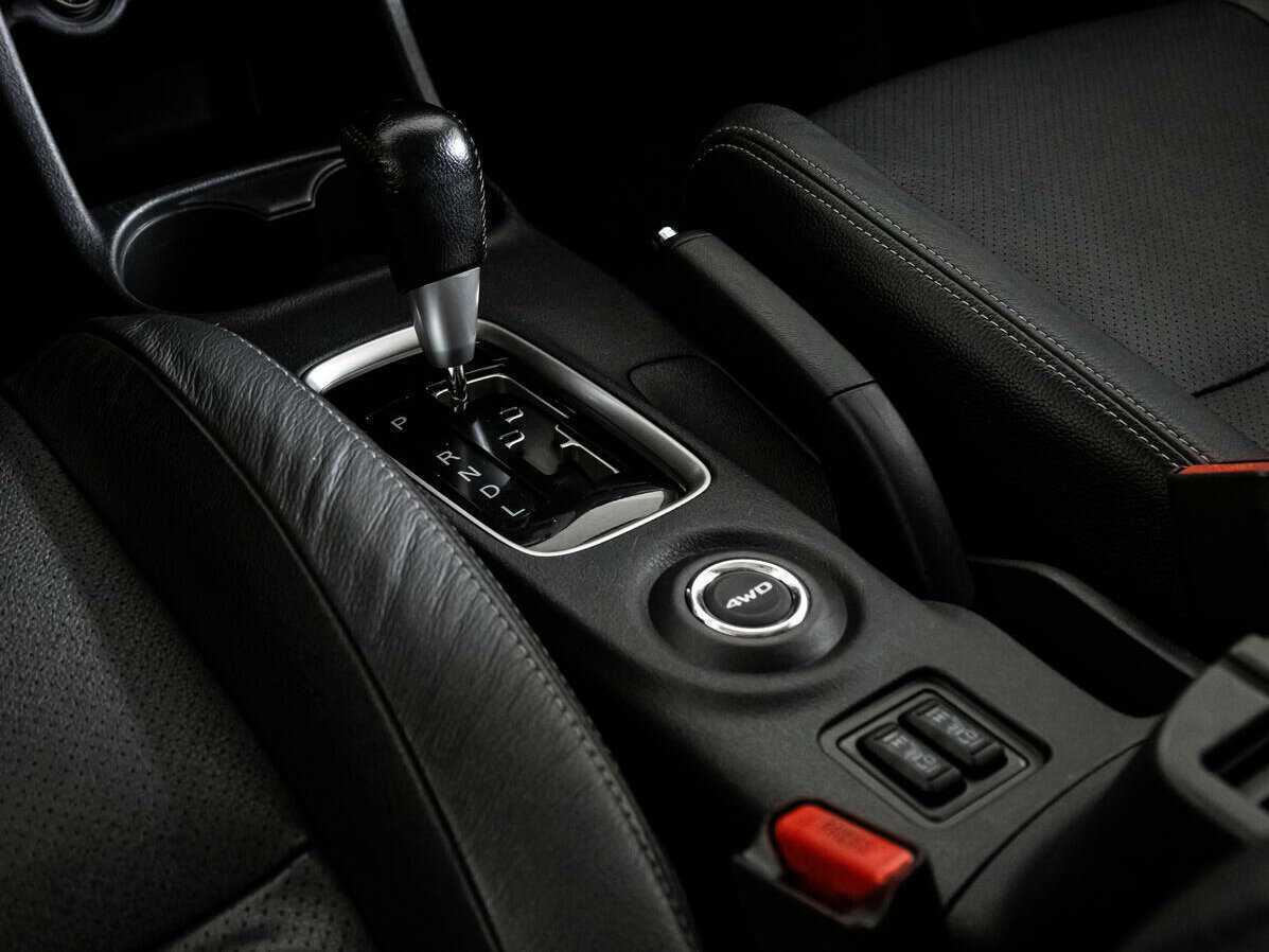 Mitsubishi Outlander с пробегом — 2014 год. Фото: #13