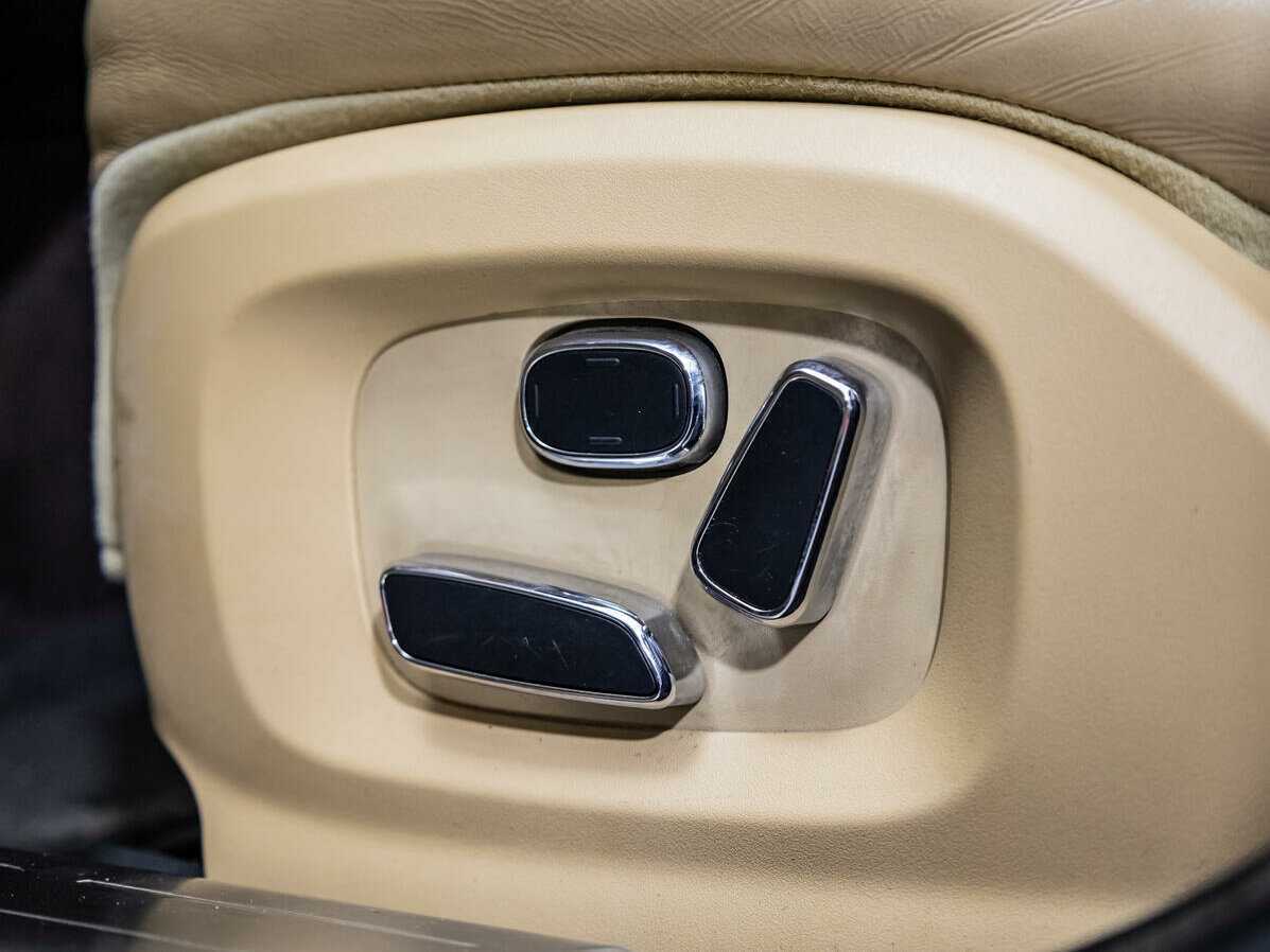 Jaguar XJ с пробегом — 2013 год. Фото: #24