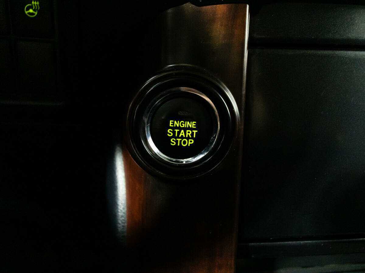 Toyota Land Cruiser Prado с пробегом — 2014 год. Фото: #16