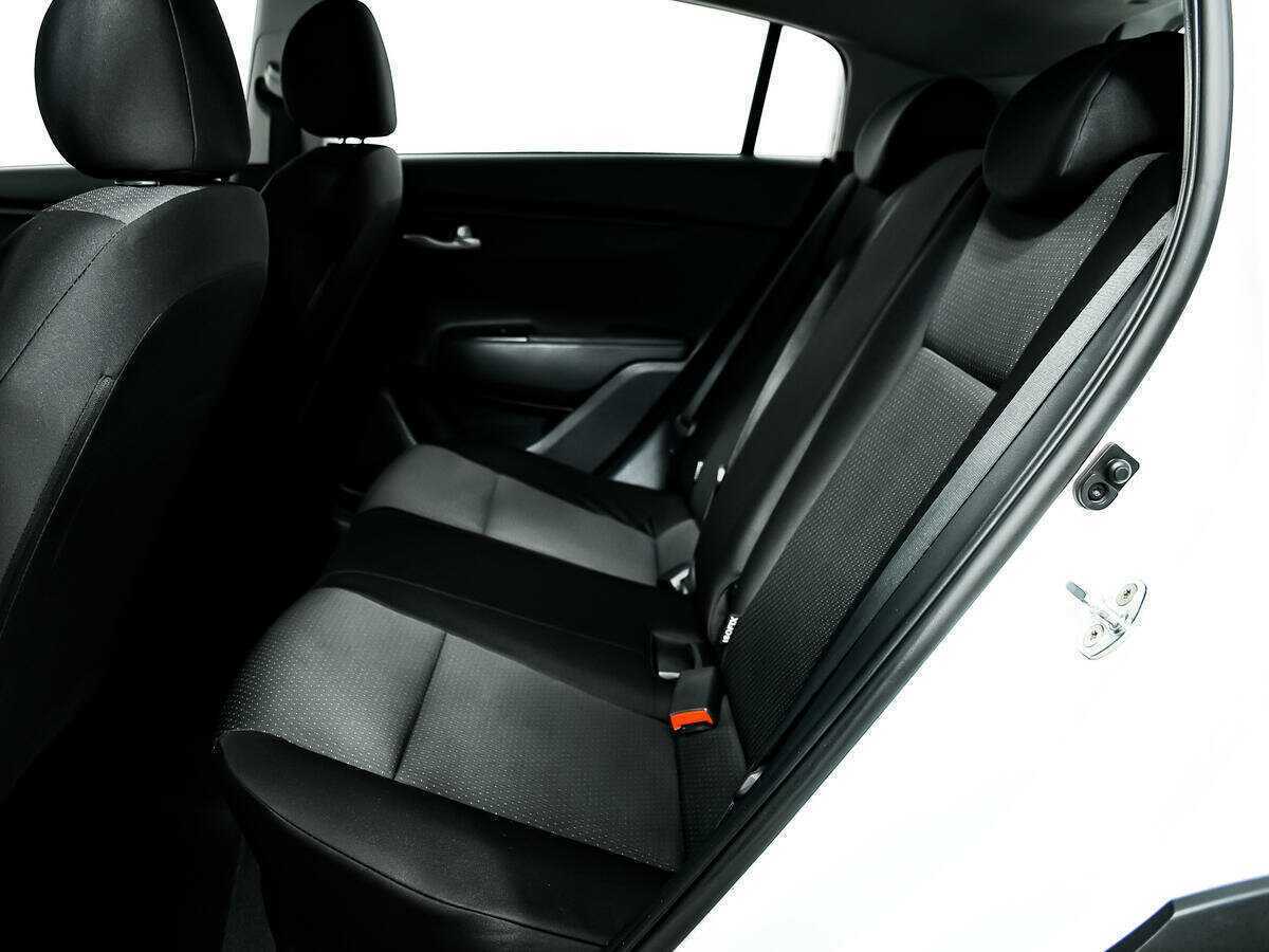 Kia Rio с пробегом — 2021 год. Фото: #11