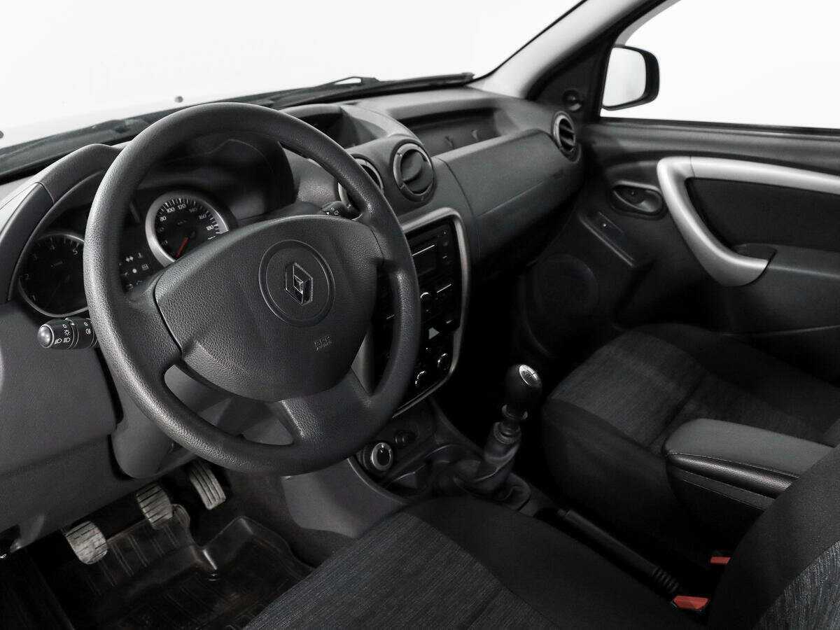 Renault Duster с пробегом — 2014 год. Фото: #7