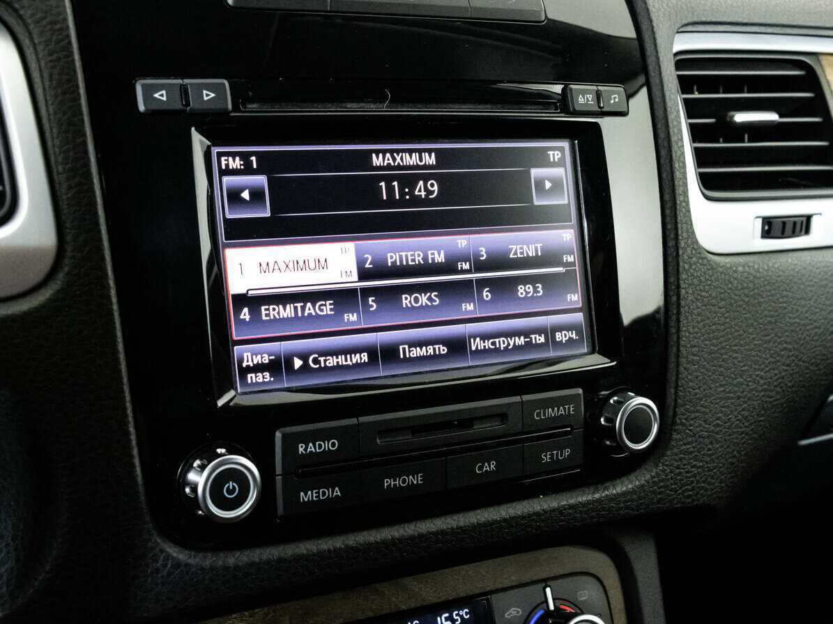 Volkswagen Touareg с пробегом — 2012 год. Фото: #13