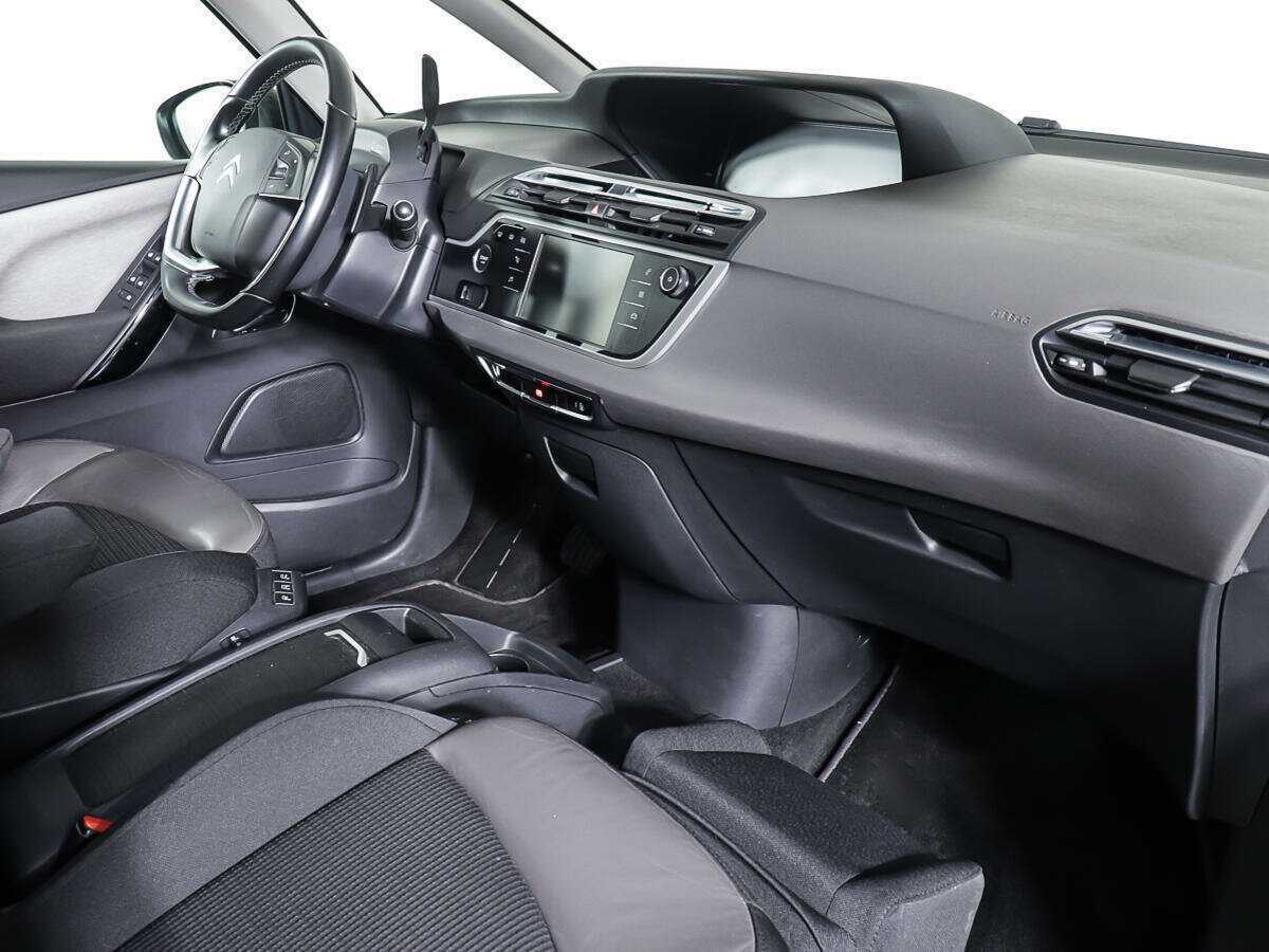 Citroen C4 Picasso с пробегом — 2017 год. Фото: #7