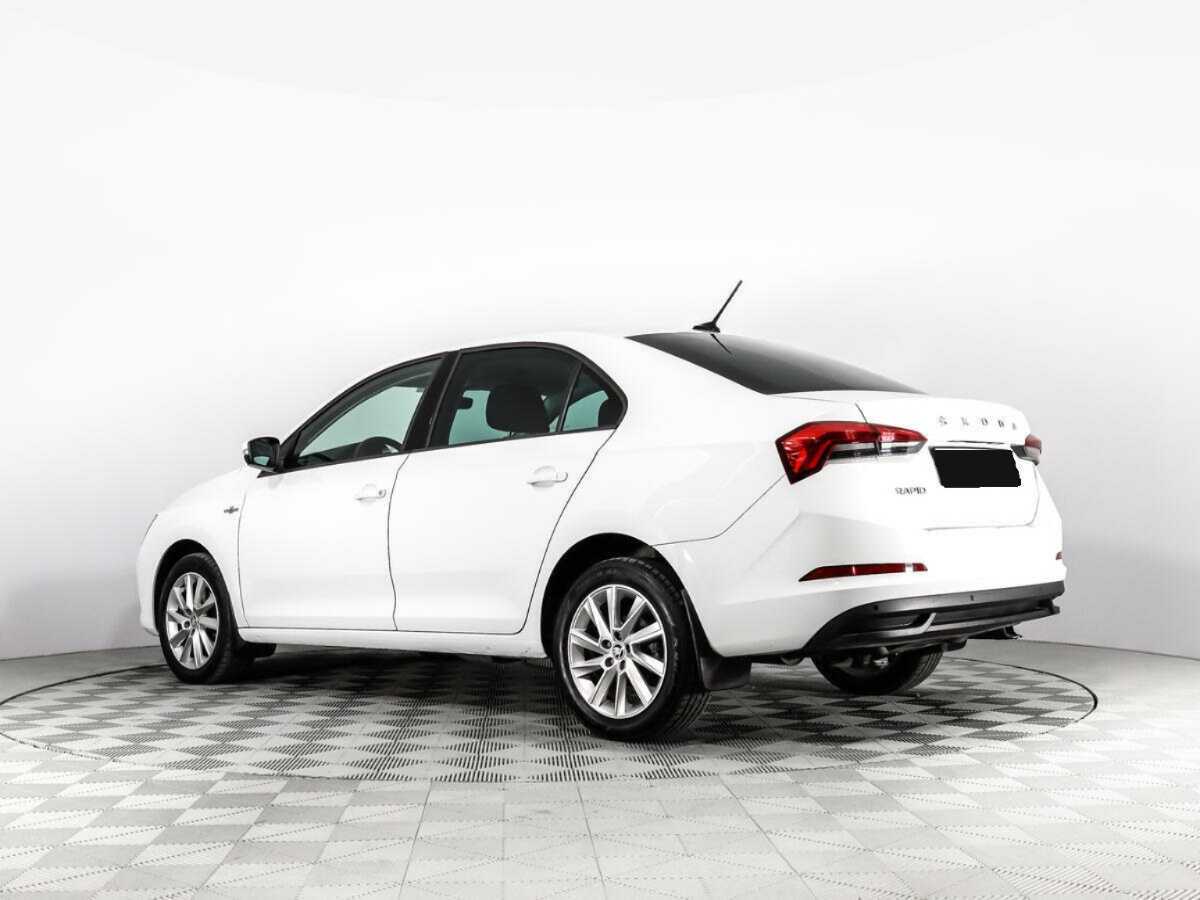 Skoda Rapid с пробегом — 2021 год. Фото: #6