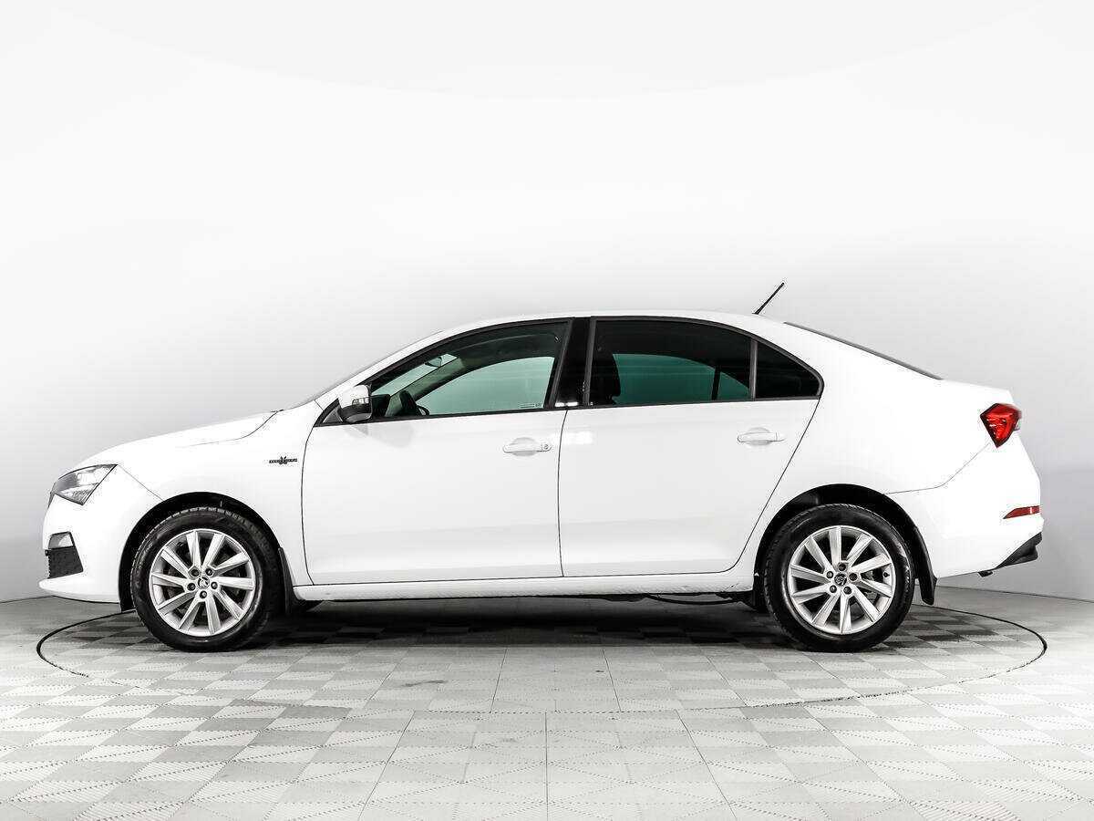 Skoda Rapid с пробегом — 2021 год. Фото: #7