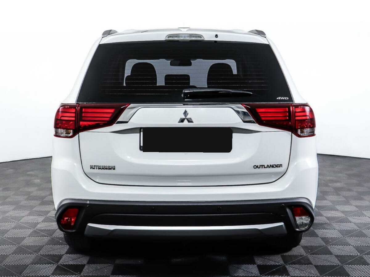 Mitsubishi Outlander с пробегом — 2018 год. Фото: #5