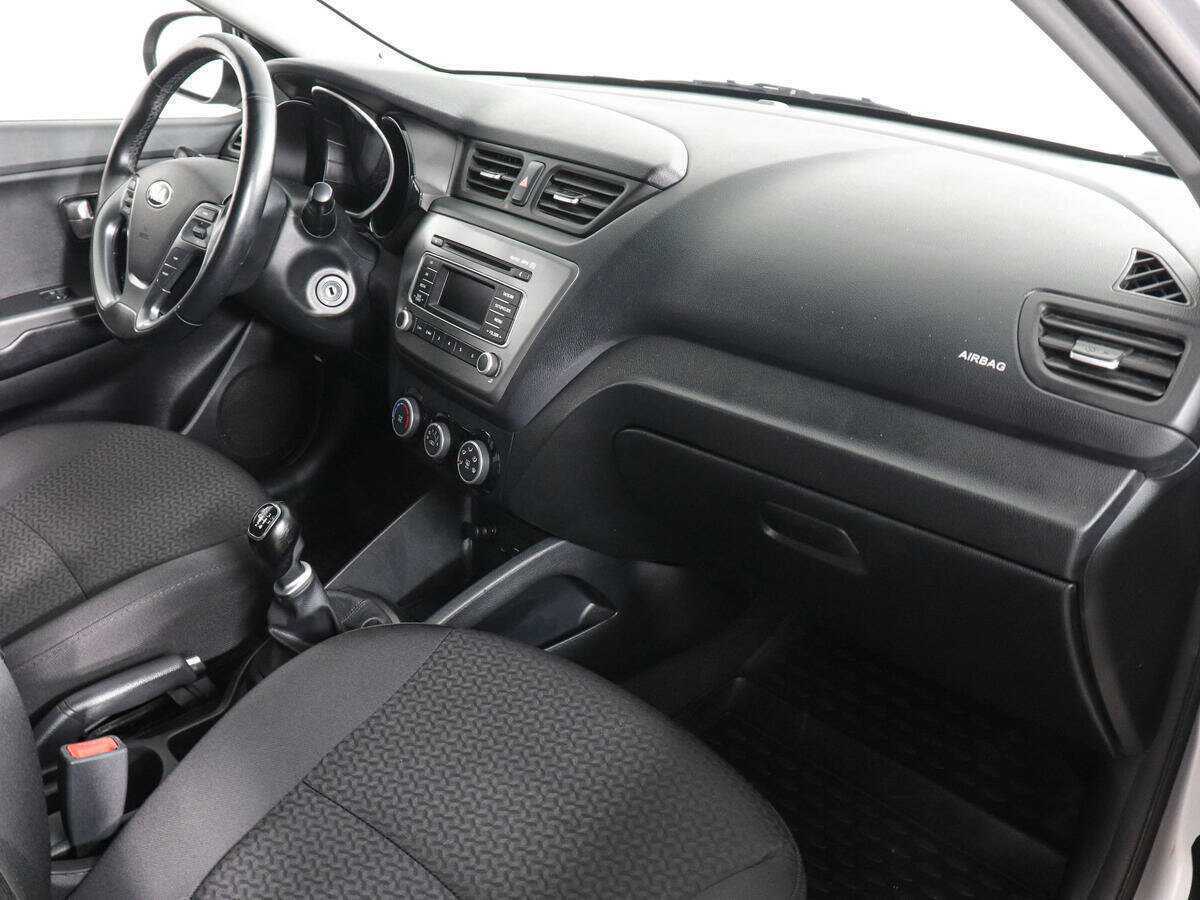 Kia Rio с пробегом — 2016 год. Фото: #9