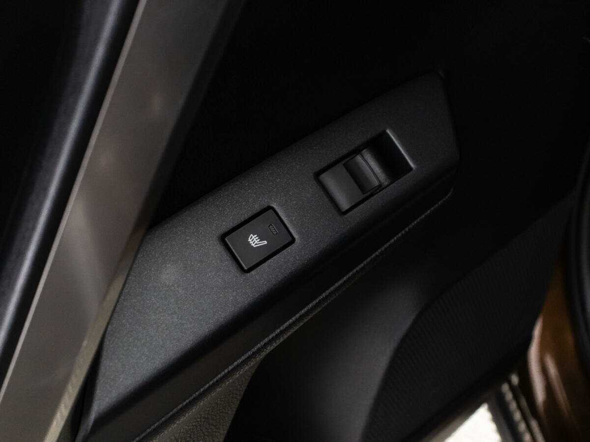 Toyota RAV4 с пробегом — 2016 год. Фото: #21