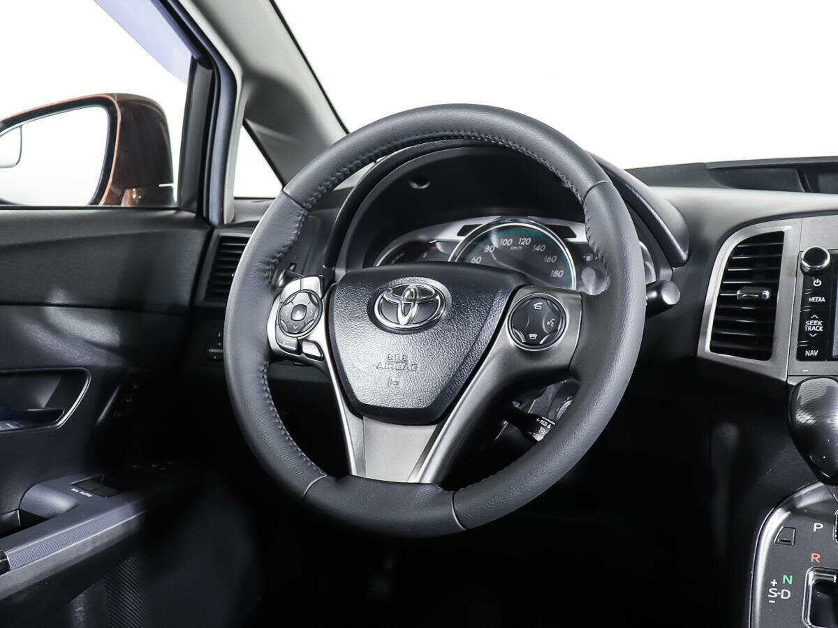 Toyota Venza с пробегом — 2013 год. Фото: #12