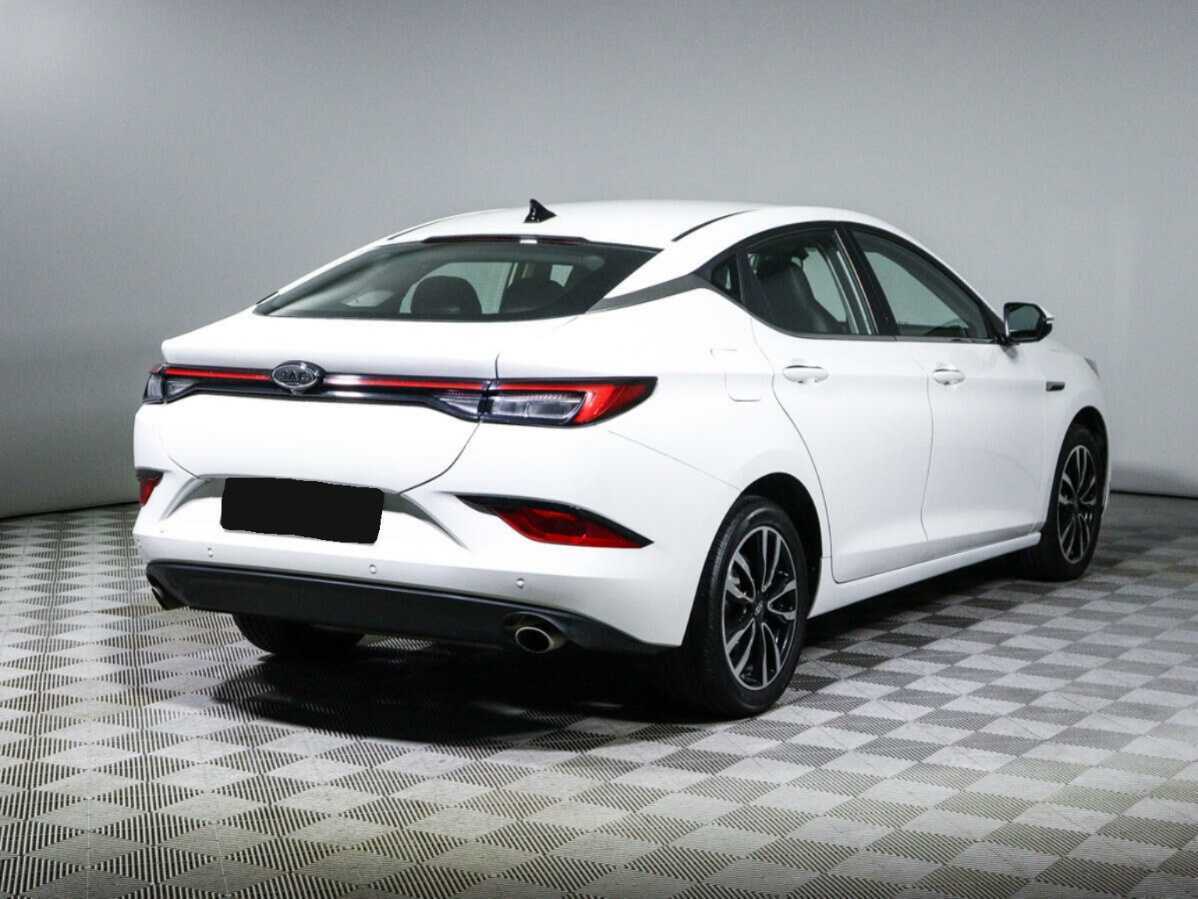 JAC J7 с пробегом — 2023 год. Фото: #3