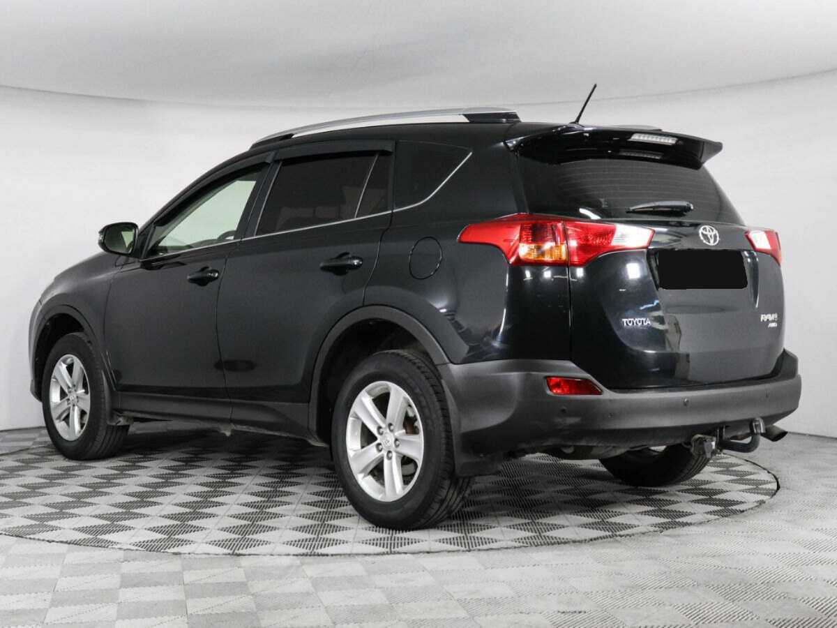 Toyota RAV4 с пробегом — 2014 год. Фото: #6