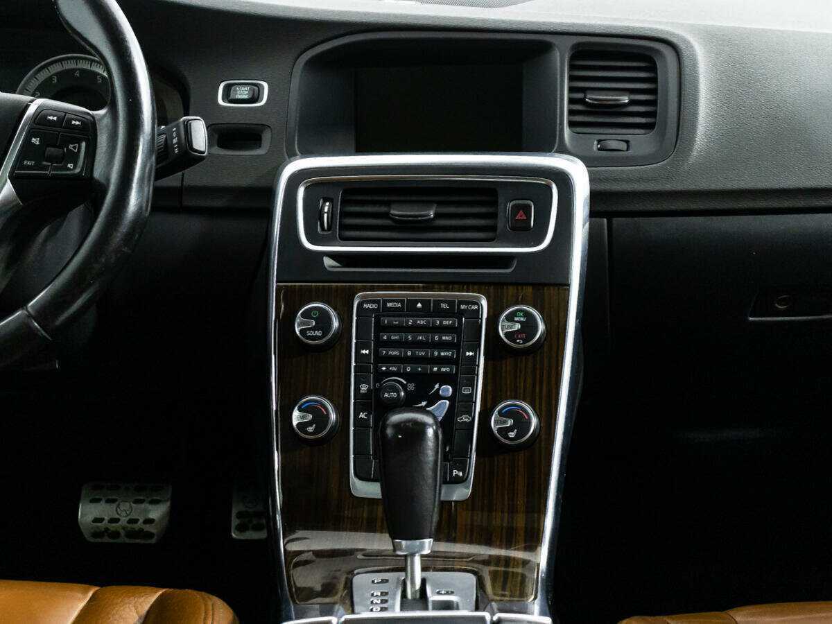 Volvo S60 с пробегом — 2012 год. Фото: #14