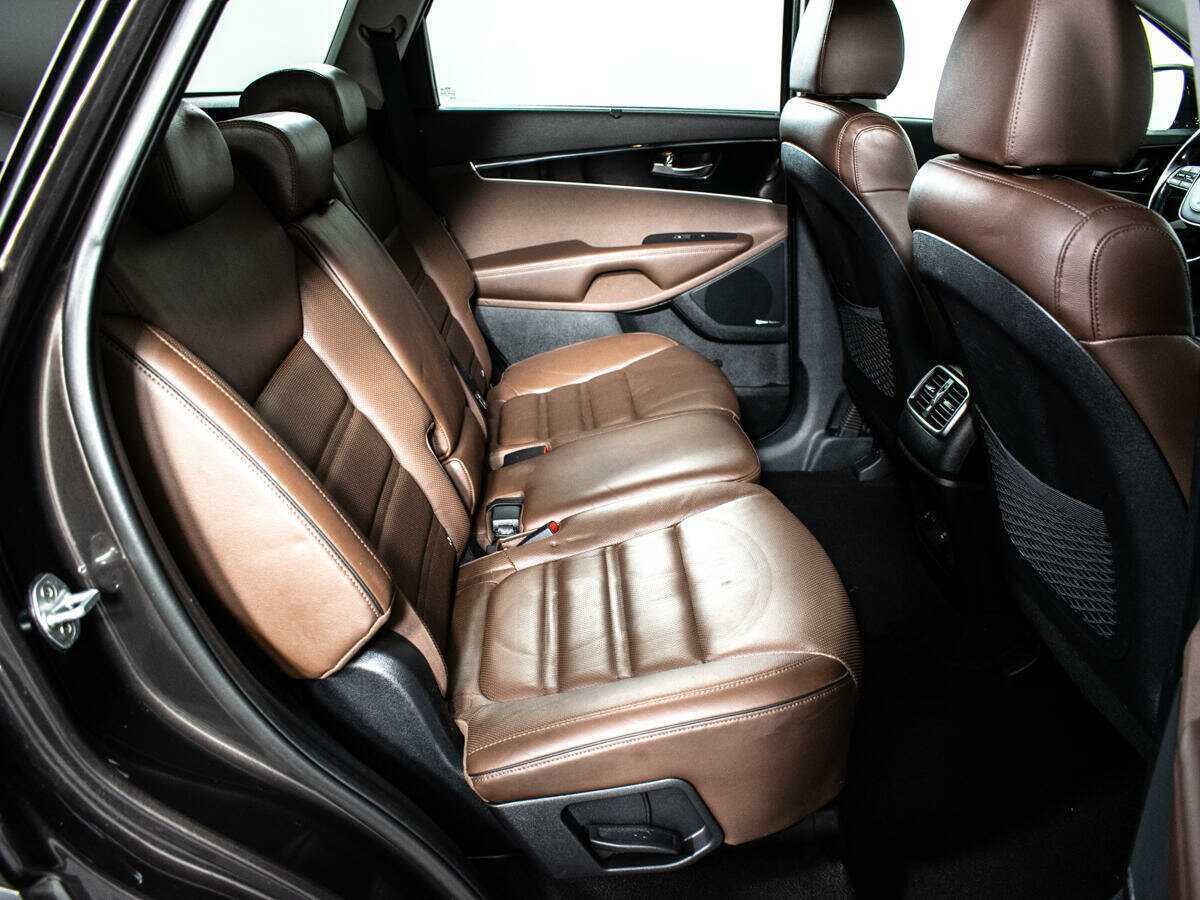 Kia Sorento с пробегом — 2018 год. Фото: #9