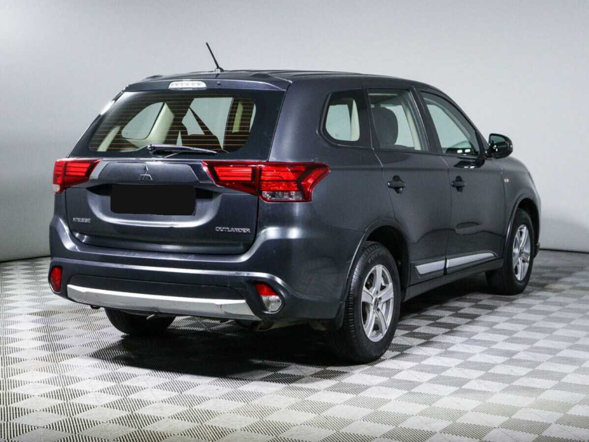 Mitsubishi Outlander с пробегом — 2015 год. Фото: #3