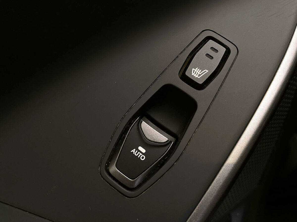 Hyundai Santa Fe с пробегом — 2015 год. Фото: #11