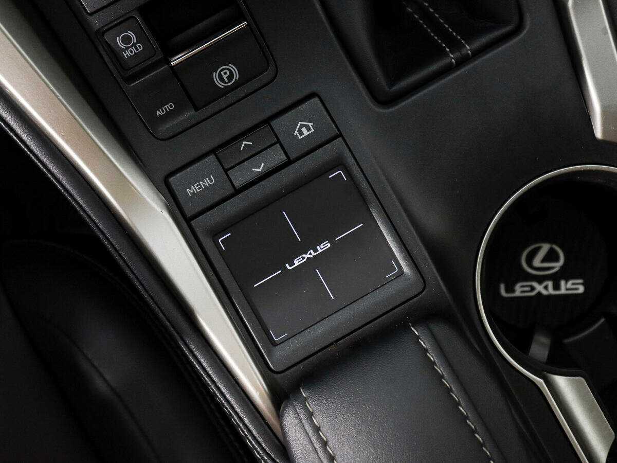 Lexus NX с пробегом — 2016 год. Фото: #11