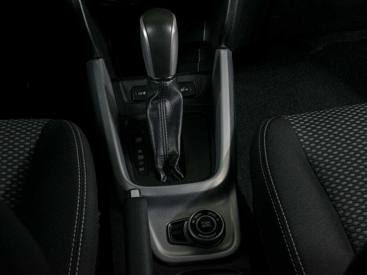 Suzuki Vitara с пробегом — 2015 год. Фото: #13