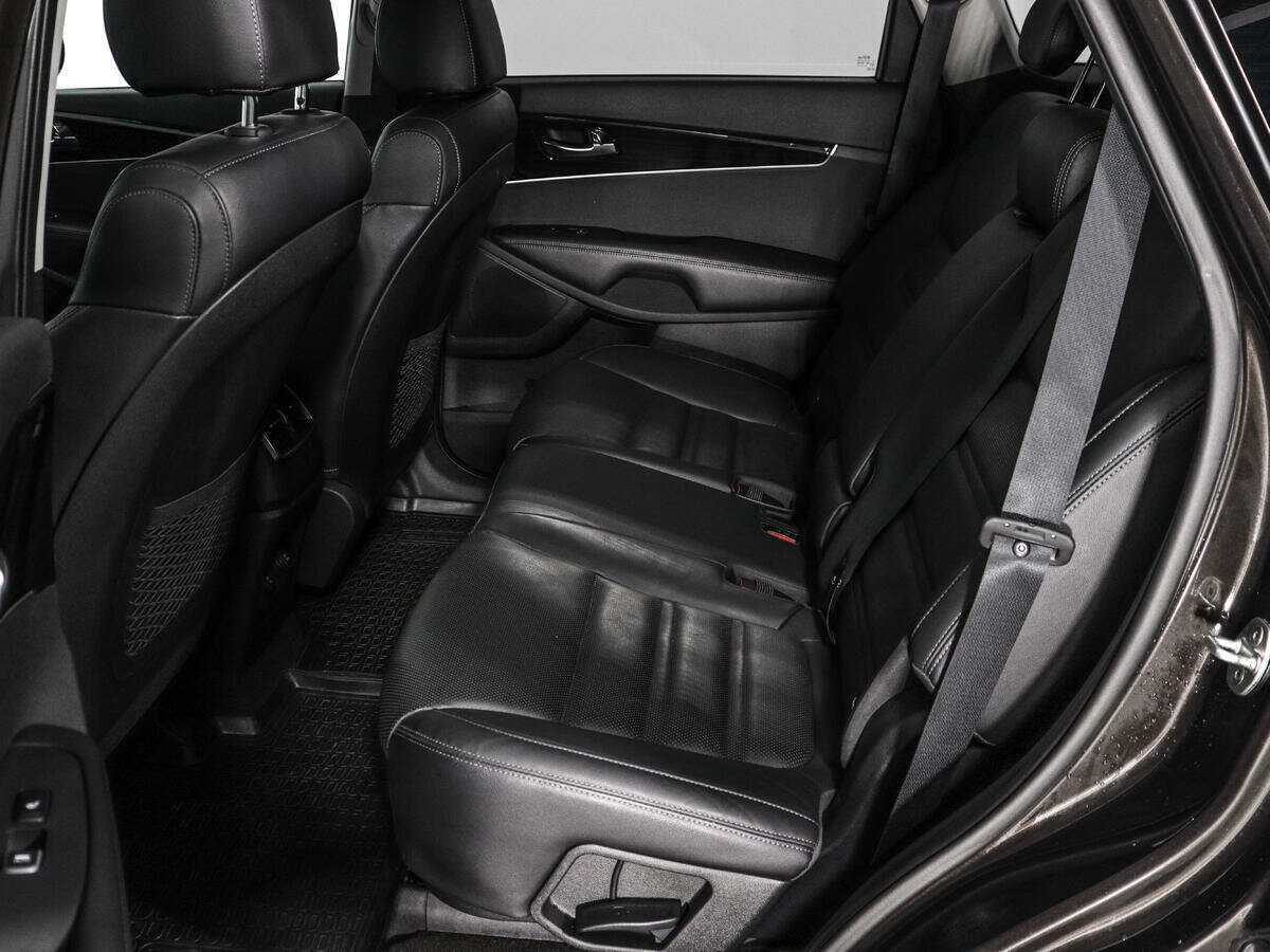 Kia Sorento с пробегом — 2019 год. Фото: #12