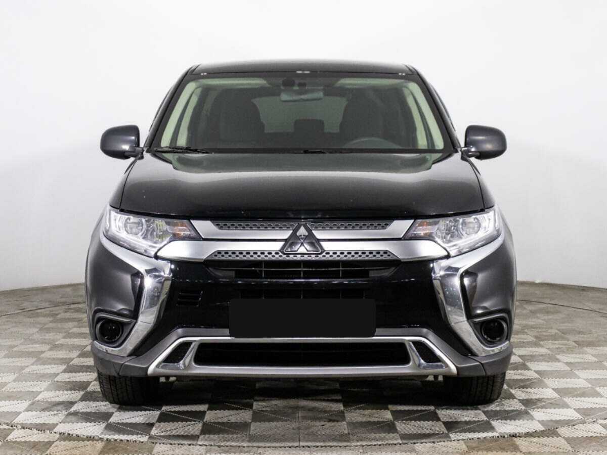 Mitsubishi Outlander с пробегом — 2021 год. Фото: #1