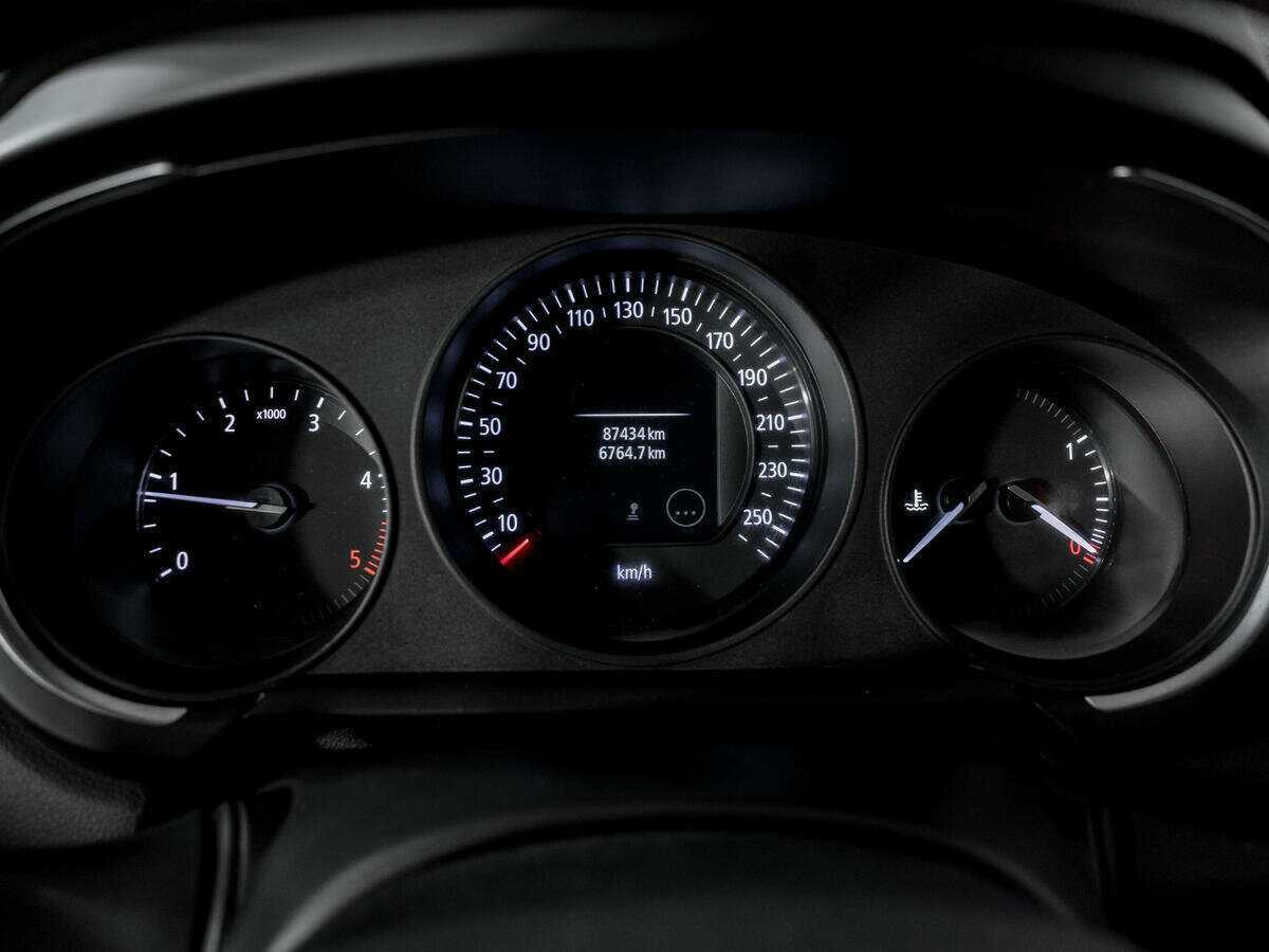 Renault Scenic с пробегом — 2017 год. Фото: #10