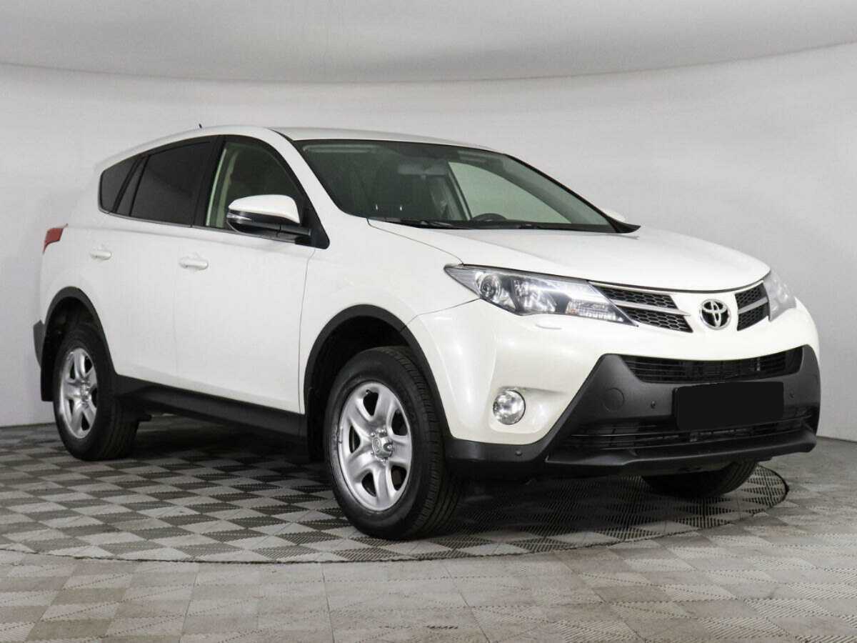 Toyota RAV4 с пробегом — 2014 год. Фото: #2