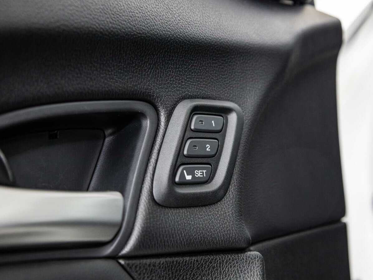 Honda Crosstour с пробегом — 2014 год. Фото: #17