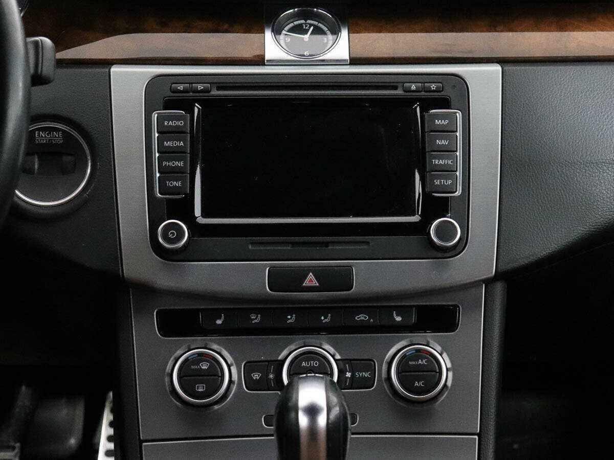 Volkswagen Passat CC с пробегом — 2012 год. Фото: #11