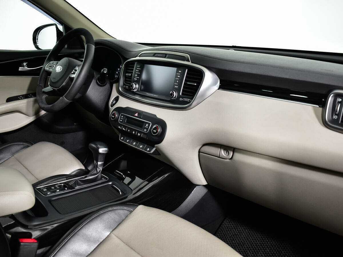 Kia Sorento с пробегом — 2018 год. Фото: #8