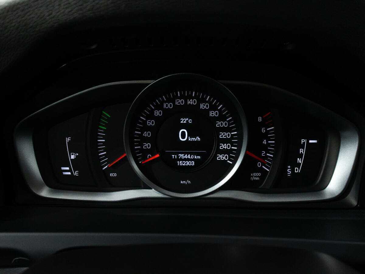 Volvo S60 с пробегом — 2013 год. Фото: #11