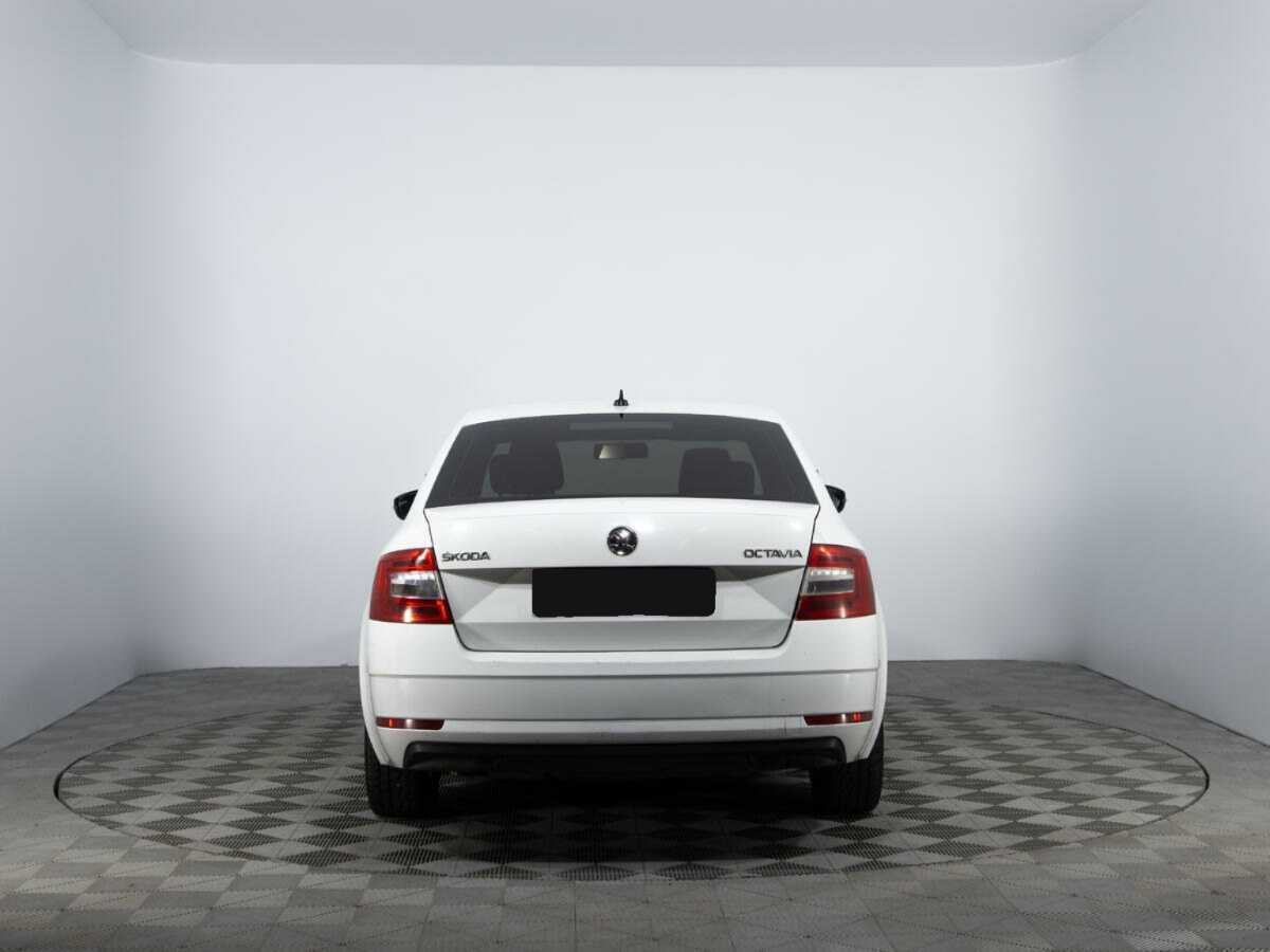 Skoda Octavia с пробегом — 2018 год. Фото: #5