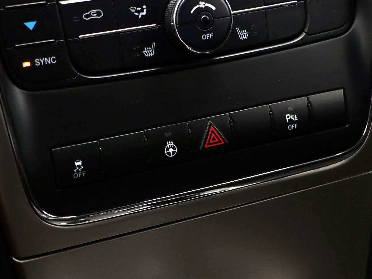 Jeep Grand Cherokee с пробегом — 2012 год. Фото: #14