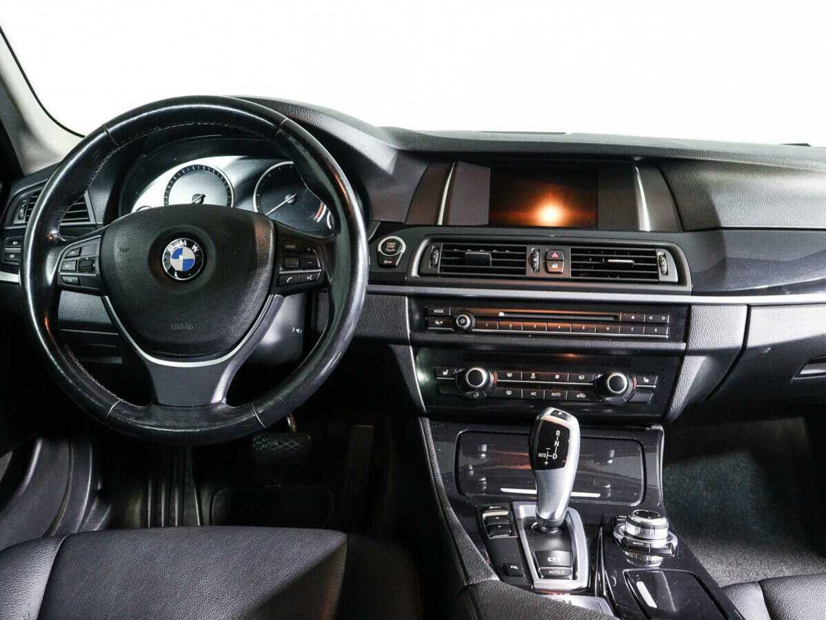BMW 5 серии с пробегом — 2016 год. Фото: #9