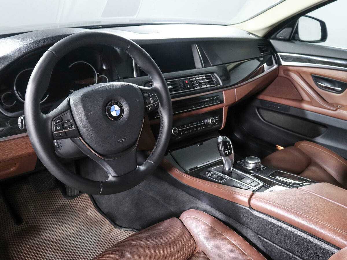 BMW 5 серии с пробегом — 2016 год. Фото: #13