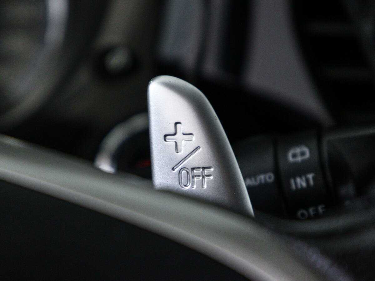 Mitsubishi Outlander с пробегом — 2012 год. Фото: #17