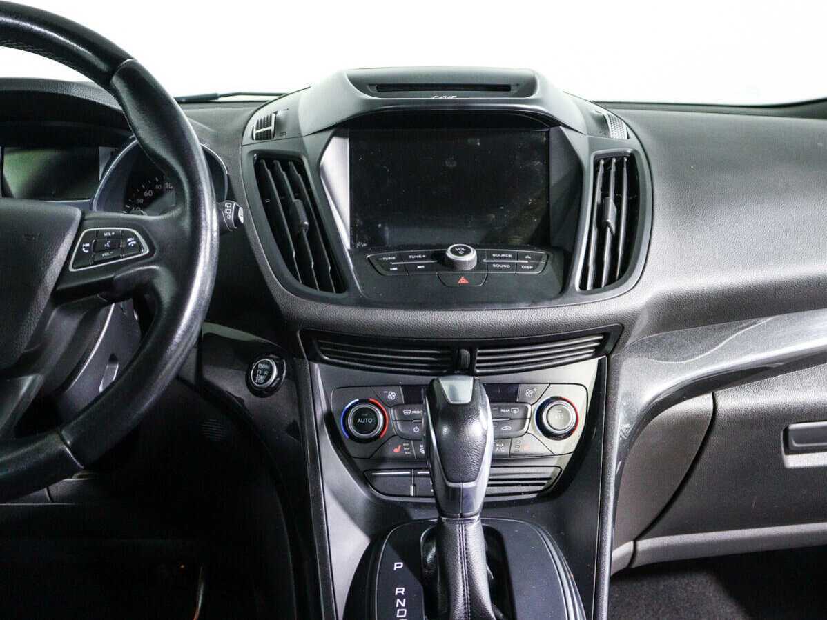 Ford Kuga с пробегом — 2017 год. Фото: #12