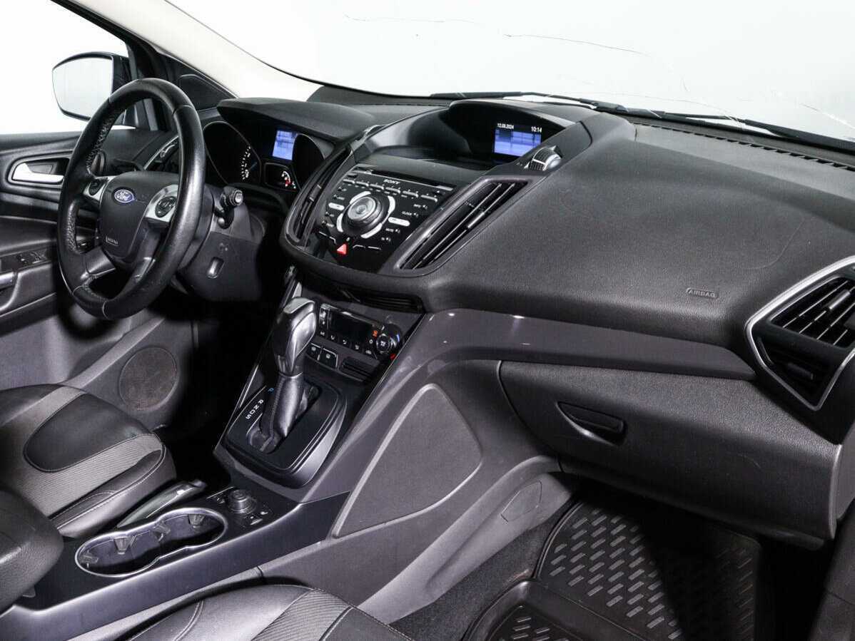 Ford Kuga с пробегом — 2013 год. Фото: #7