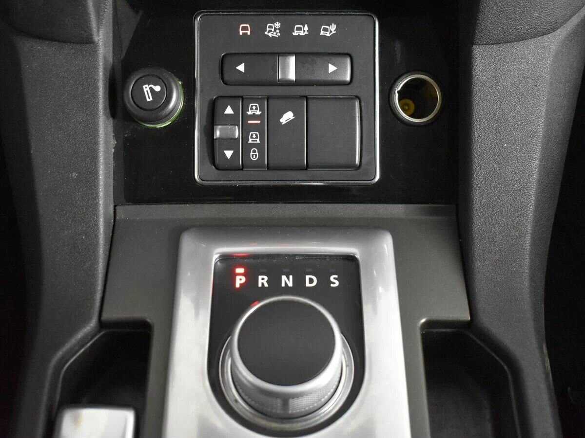 Land Rover Discovery с пробегом — 2014 год. Фото: #14