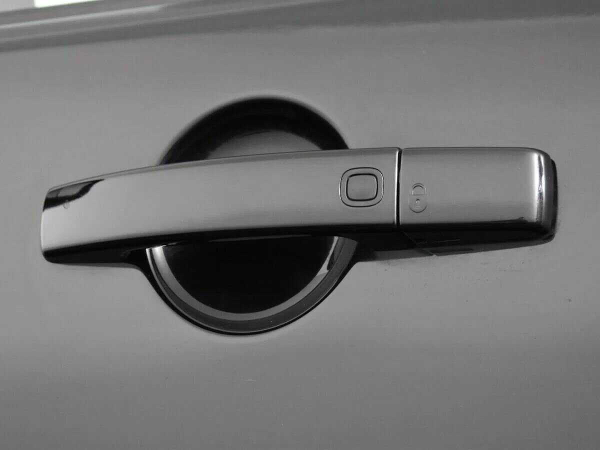 Land Rover Discovery с пробегом — 2014 год. Фото: #23