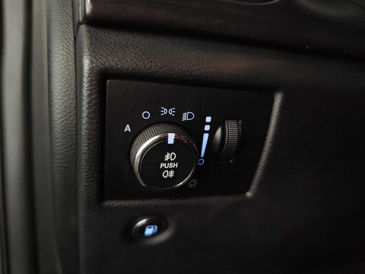 Jeep Grand Cherokee с пробегом — 2013 год. Фото: #18