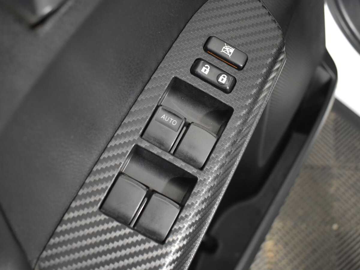 Toyota RAV4 с пробегом — 2015 год. Фото: #7