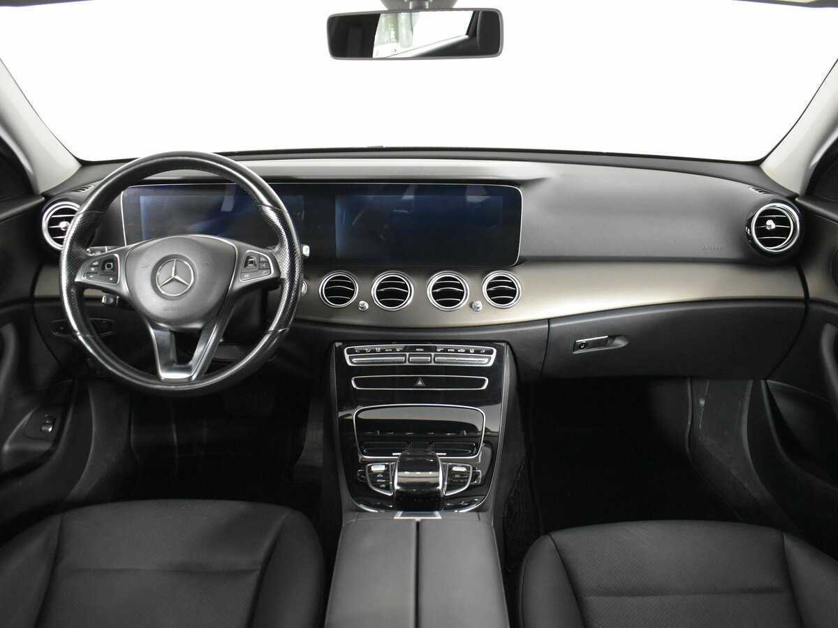 Mercedes-Benz E-Класс с пробегом — 2016 год. Фото: #12