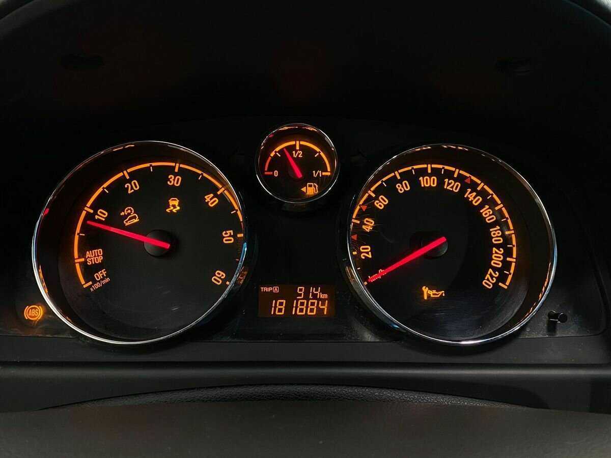 Opel Antara с пробегом — 2013 год. Фото: #12