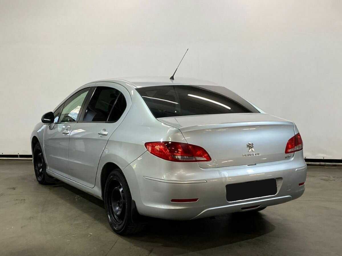 Peugeot 408 с пробегом — 2012 год. Фото: #6