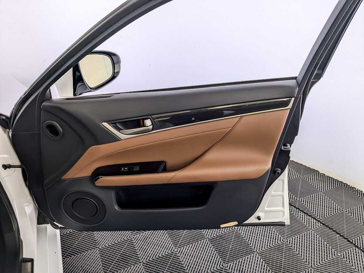 Lexus GS с пробегом — 2014 год. Фото: #20