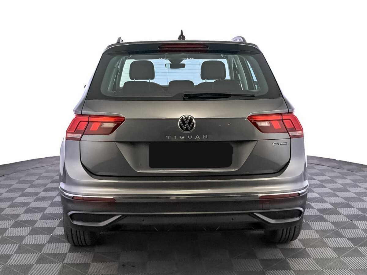 Volkswagen Tiguan с пробегом — 2021 год. Фото: #5
