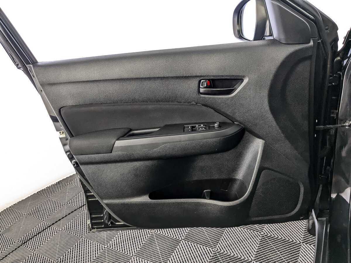 Suzuki Vitara с пробегом — 2016 год. Фото: #14