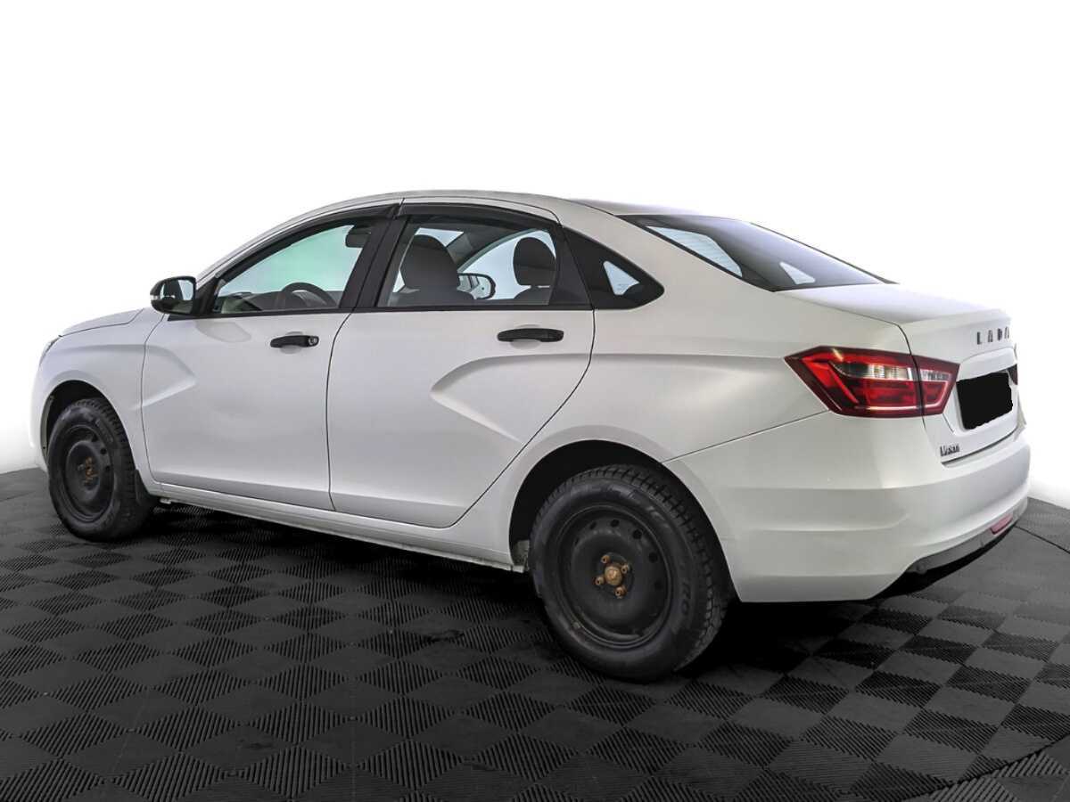 Lada (ВАЗ) Vesta с пробегом — 2019 год. Фото: #6